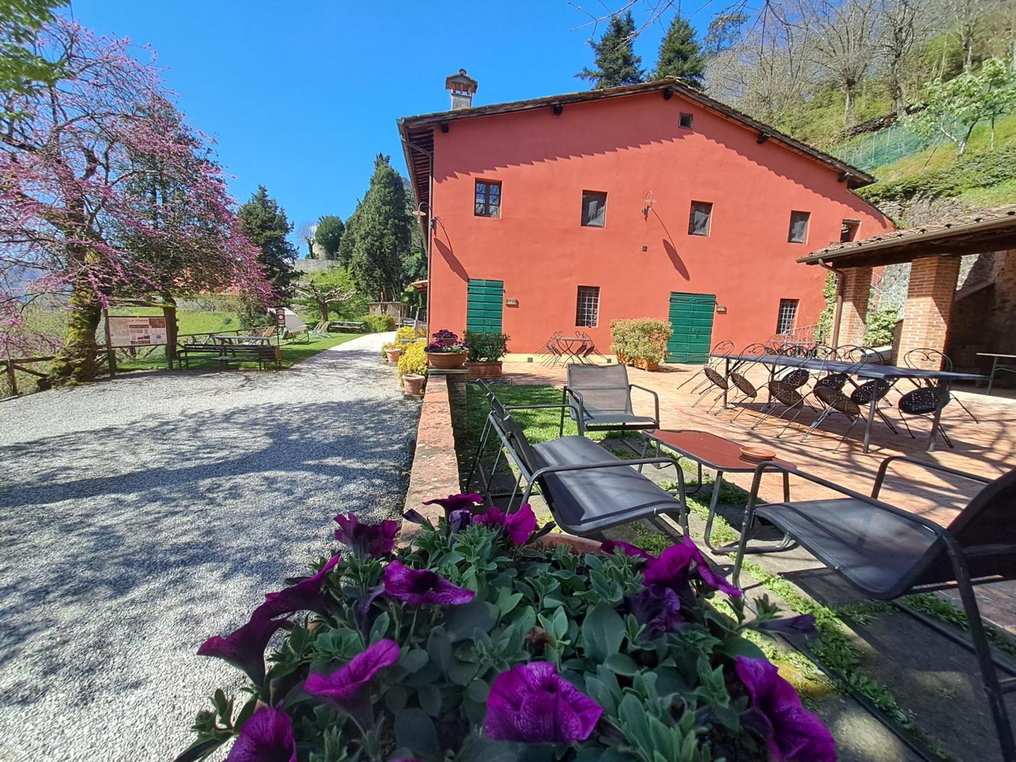 Agriturismo La Torre Баньи-ди-Лукка Экстерьер фото